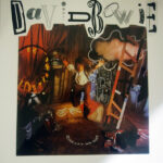 DAVID BOWIE - Never Let Me Down